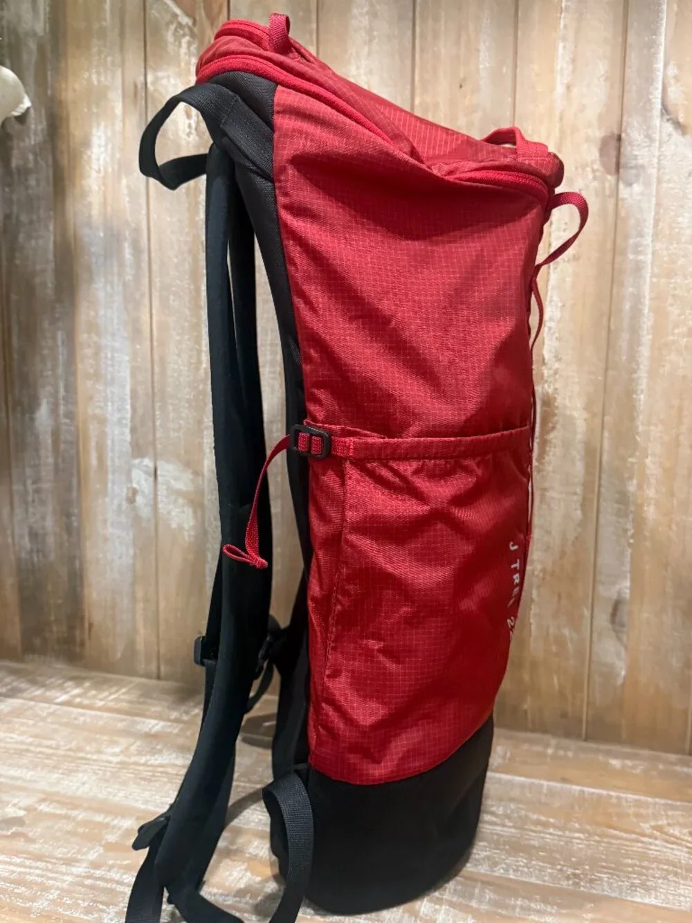 Mountain Hardwear J Tree 22L Unisex Backpack Daypack Travel School Outdoor New